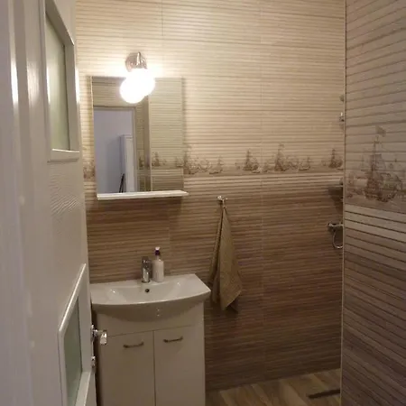 Apartament ☆casin Flat☆5 Min To Beach☆netflix☆a/c☆ Constanţa