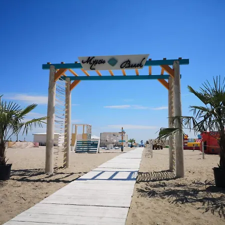 ☆casin Flat☆5 Min To Beach☆netflix☆a/c☆ * קונסטנצה