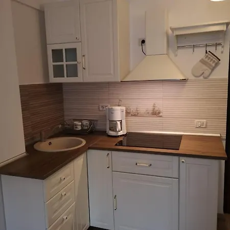 ☆casin Flat☆5 Min To Beach☆netflix☆a/c☆ Appartement Constanţa