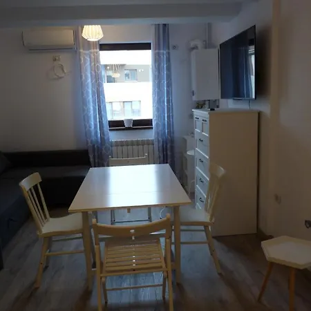Apartment ☆casin Flat☆5 Min To Beach☆netflix☆a/c☆ Constanta