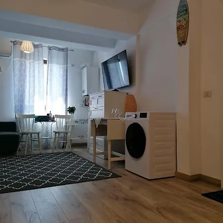 Apartmán ☆casin Flat☆5 Min To Beach☆netflix☆a/c☆ Constanţa