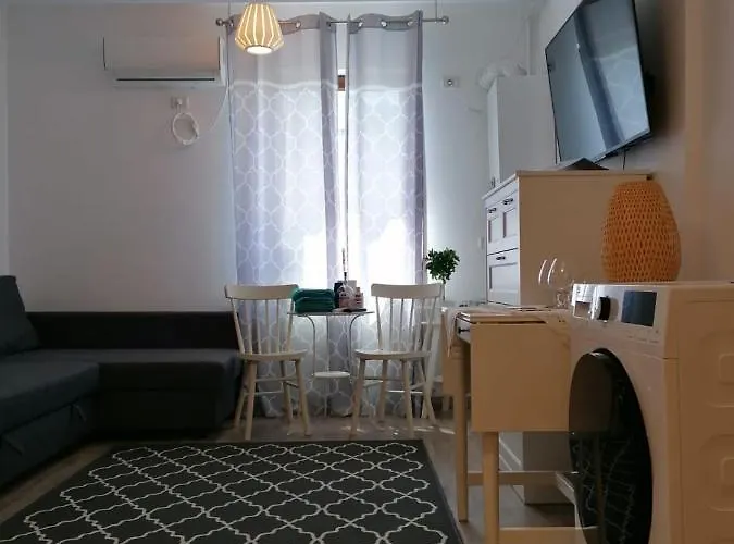 Apartman ☆casin Flat☆5 Min To Beach☆netflix☆a/c☆